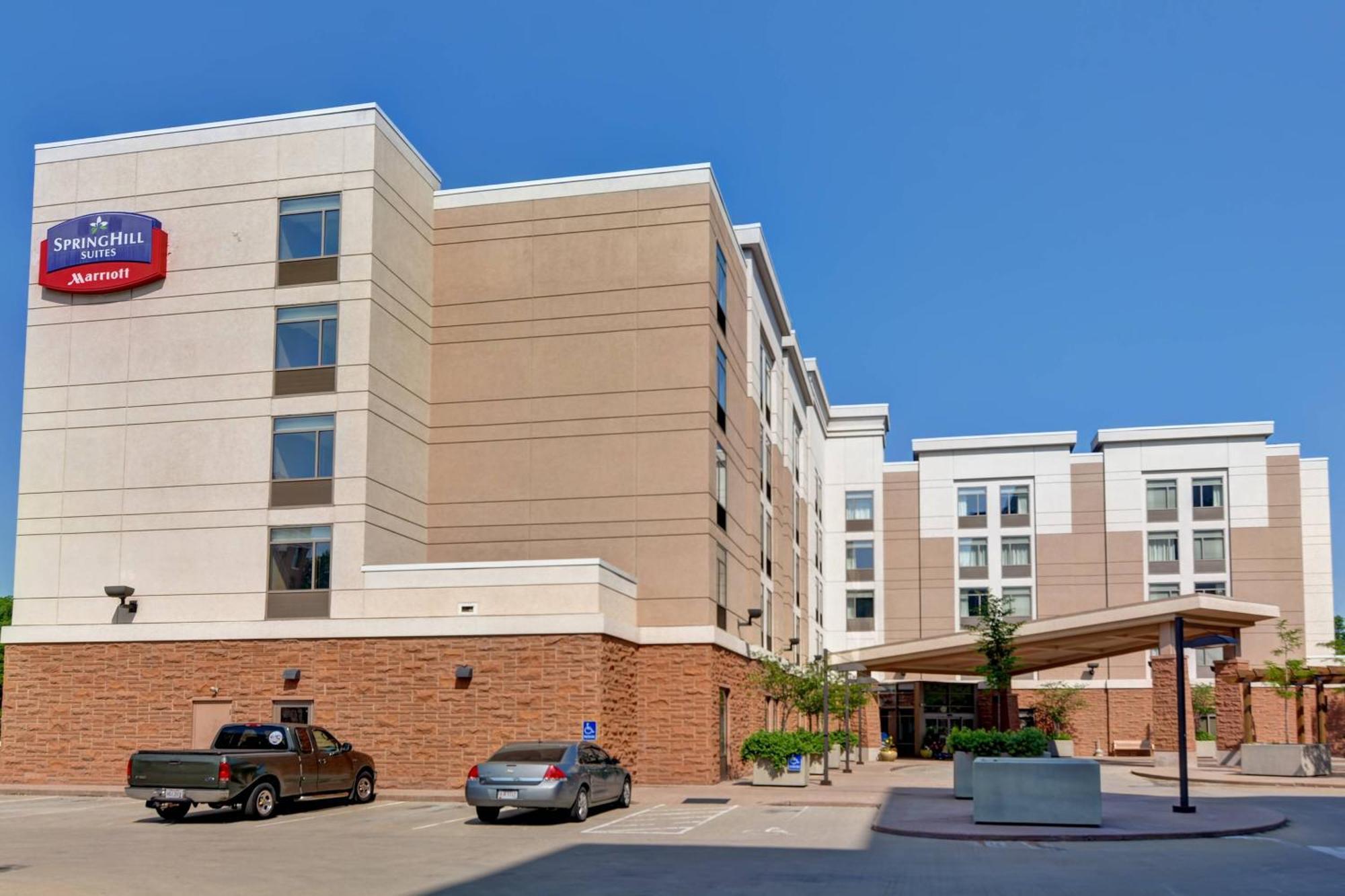 Springhill Suites By Marriott Cincinnati Midtown Exteriör bild